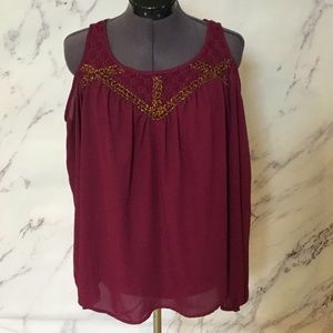 NWOT Xhilaration Shoulder Top Size XL